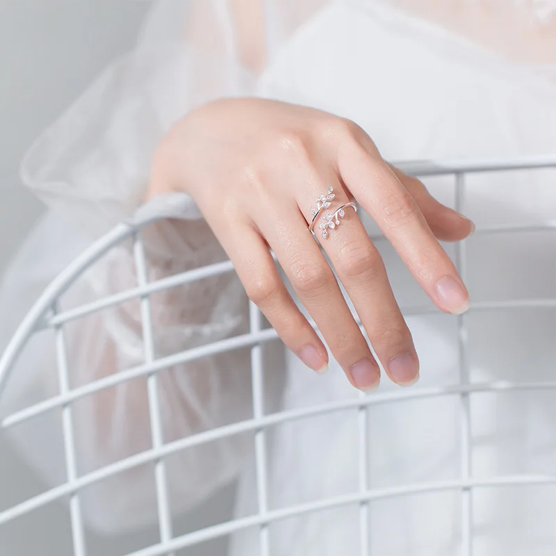 Vintage Daisy Flower Rings For Women Korean Style Adjustable Opening Finger Ring Bride Wedding Engagement Statement Jewelry Gif Vintage Daisy Flower Rings For Women Korean Style Adjustable Opening Finger Ring Bride Wedding Engagement Statement Jewelry Gif