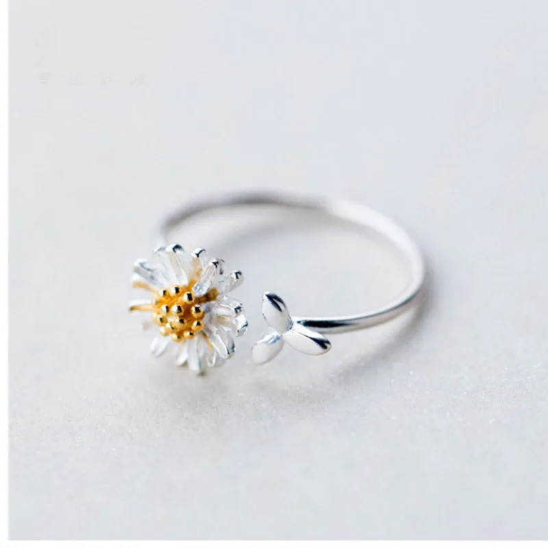 Vintage Daisy Flower Rings For Women Korean Style Adjustable Opening Finger Ring Bride Wedding Engagement Statement Jewelry Gif Vintage Daisy Flower Rings For Women Korean Style Adjustable Opening Finger Ring Bride Wedding Engagement Statement Jewelry Gif
