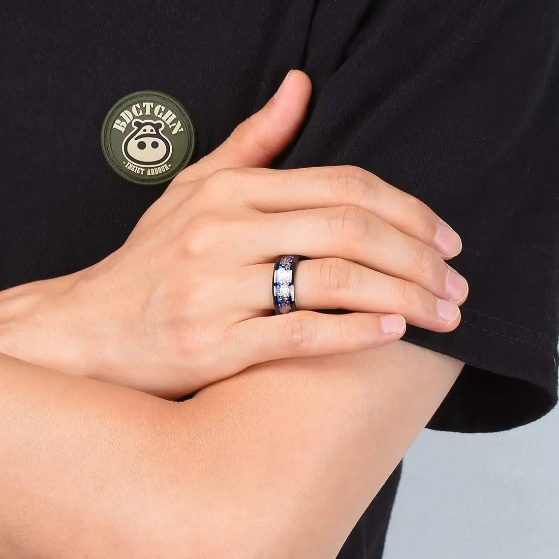 Fashion Men&rsquo;s Silver Color Black Stainless Steel Ring Groove Multi-Faceted Ring For Men Women Engagement Ring Anniversary Gifts