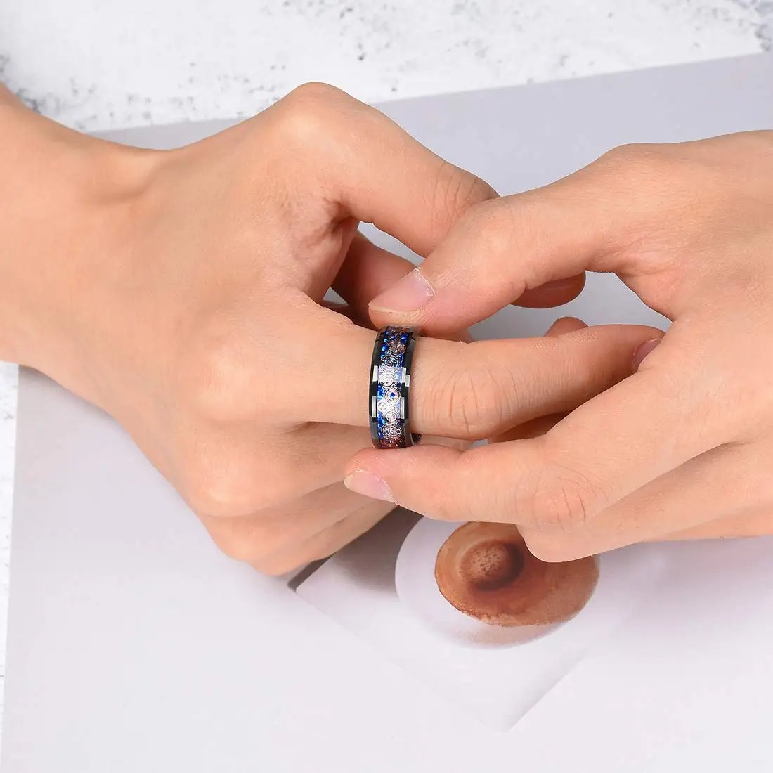 Fashion Men&rsquo;s Silver Color Black Stainless Steel Ring Groove Multi-Faceted Ring For Men Women Engagement Ring Anniversary Gifts