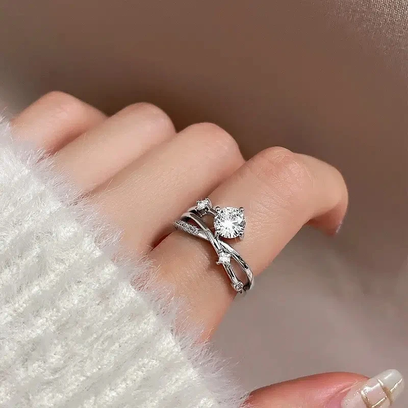New Twist Design Fancy Women Finger Rings with Shiny Cubic Zirconia Exquisite Engage Wedding Accessories Fashion Jewelry New Twist Design Fancy Women Finger Rings with Shiny Cubic Zirconia Exquisite Engage Wedding Accessories Fashion Jewelry