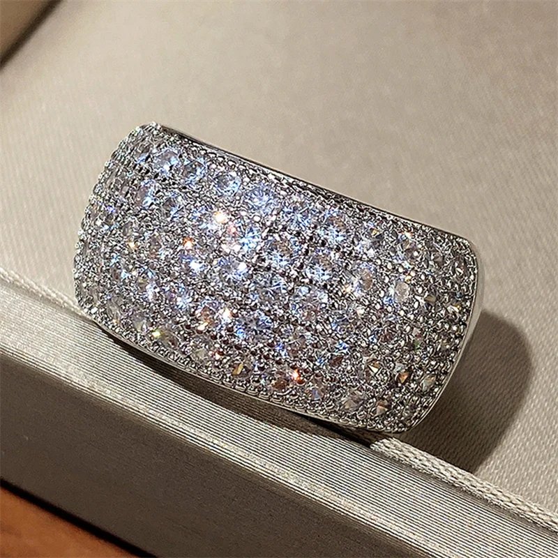 Ladies Miniature Pavé 5 Row CZ Ring Shiny Fashion Luxury Women's Rings Party Engagement Wedding Rings Jewelry Hot Sale Ladies Miniature Pavé 5 Row CZ Ring Shiny Fashion Luxury Women's Rings Party Engagement Wedding Rings Jewelry Hot Sale