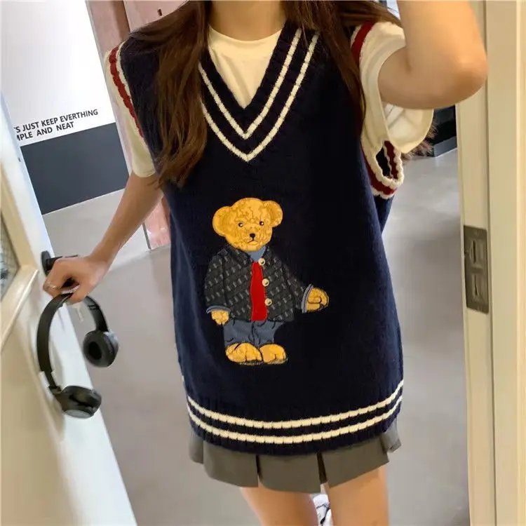 2023 Autumn Winter Women's Vest Japanese Style Cartoon Bear Pullover Vest Sweater Oversize Harajuku Kawaii Clothes Knitted Vest