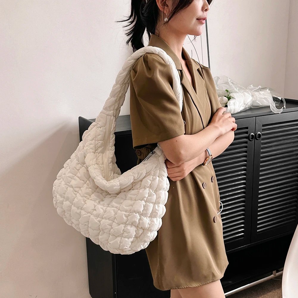 Quilted Padded Crossbody Bag for Women Pleated Bubbles Cloud Shoulder Bags Large Tote Bucket Designer Bag Ruched Handbags 2023