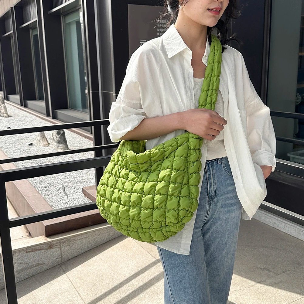Quilted Padded Crossbody Bag for Women Pleated Bubbles Cloud Shoulder Bags Large Tote Bucket Designer Bag Ruched Handbags 2023