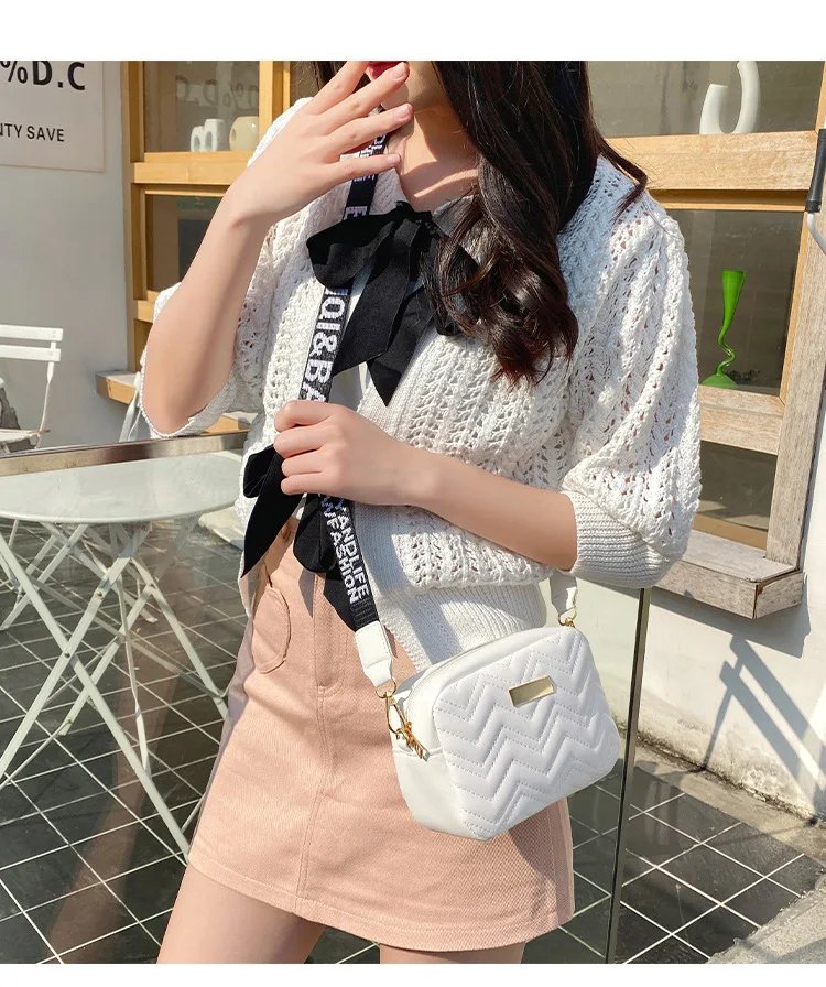 New Arrival Fashion Women's Small Crossbody Bag PU Leather Messenger Bag Zipper Handbag Purse Summer Travel Bag for Female