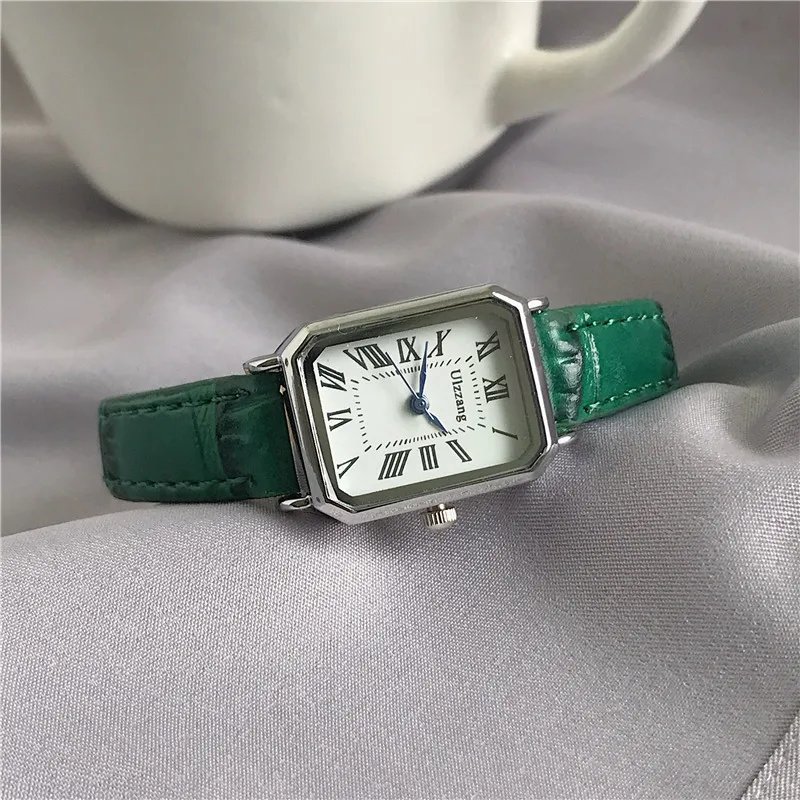 Watches Classic Casual Quartz Dial Leather Strap Band Rectangle Clock Fashionable Wrist Watches for Women