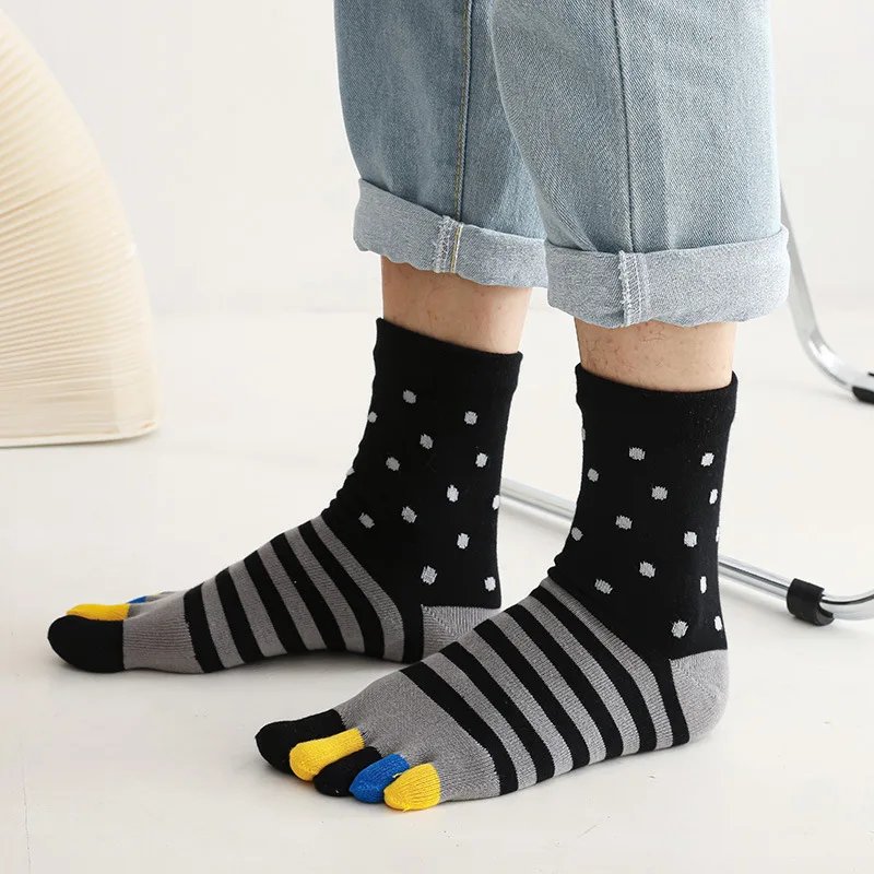 5 Pairs Large Thick Cotton Colorful Toe Socks Men Autumn Winter Bright Color Dots Striped Happy Socks with Fingers Plus 45 46 47