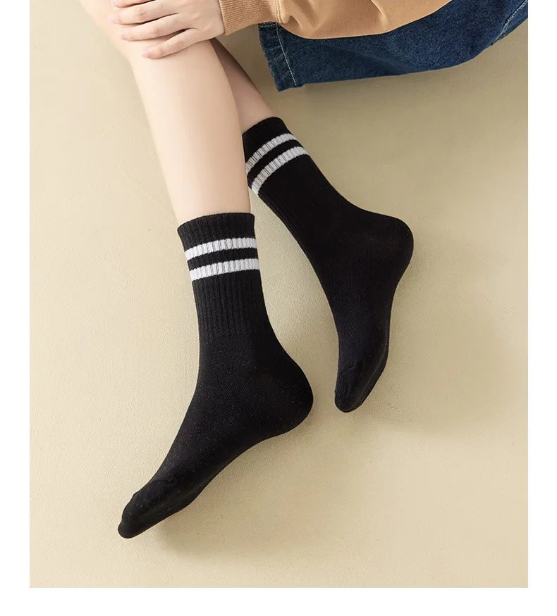 Solid Striped Black White Socks for Woman Men Unisex Street Striped Mid Tube Socks Breathable Sports Solid Striped Black White Socks for Woman Men Unisex Street Striped Mid Tube Socks Breathable Sports