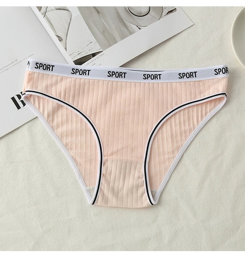 S-4XL Plus Size Women Cotton Panties Soft Mid Waist Underwear Solid Color Panties Comfort Female Lingerie Large Size Intimates S-4XL Plus Size Women Cotton Panties Soft Mid Waist Underwear Solid Color Panties Comfort Female Lingerie Large Size Intimates