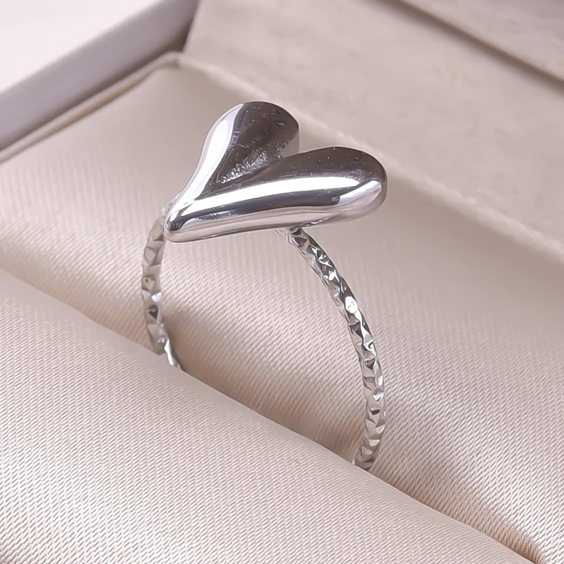 Elegant Girl Jewelry Love Stainless Steel Heart Rings For Women Accessories 2023 Trend Finger Ring Adjustable Open Bague Wedding Elegant Girl Jewelry Love Stainless Steel Heart Rings For Women Accessories 2023 Trend Finger Ring Adjustable Open Bague Wedding