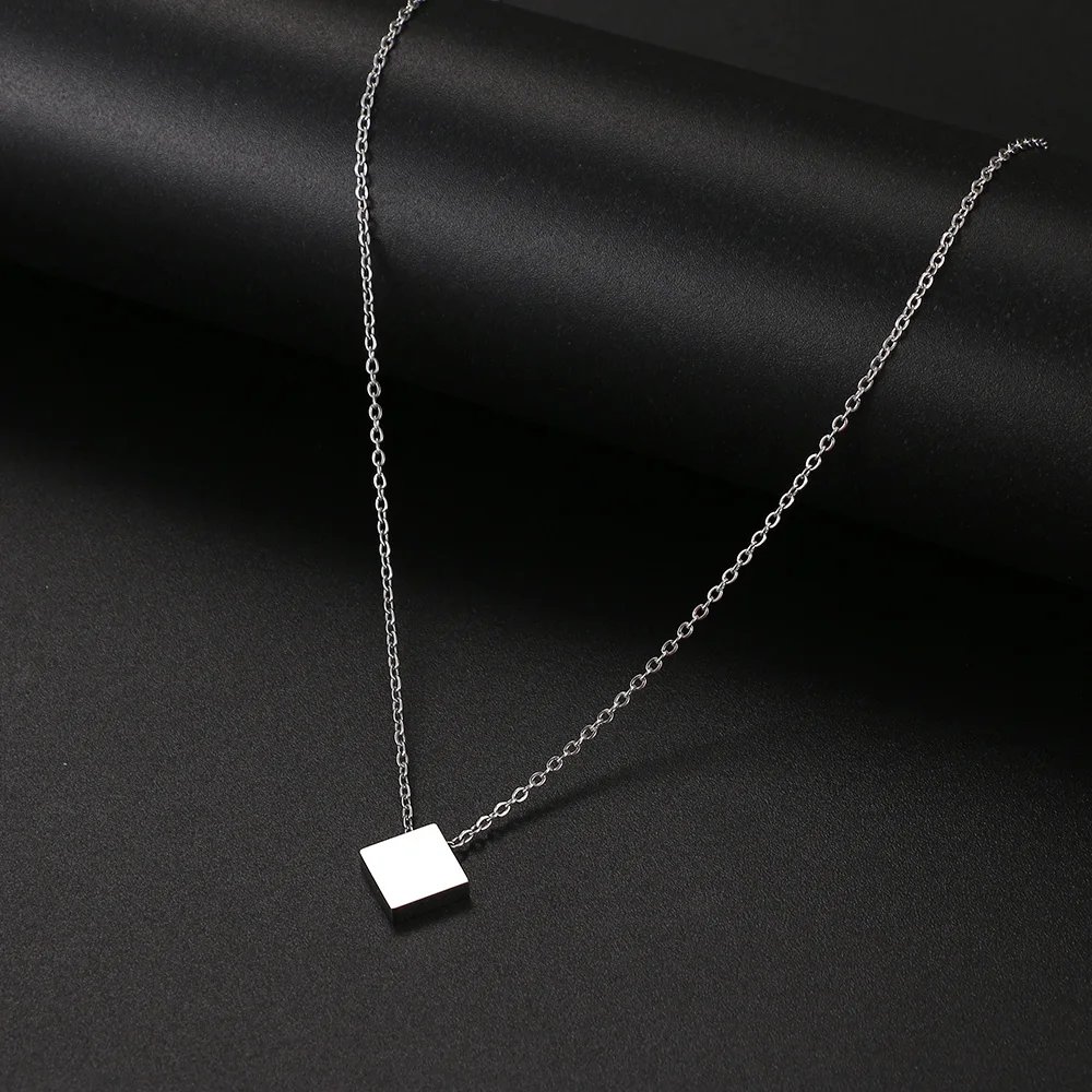 Stainless Steel Necklaces Minimalist Four-leaf Clover Geometric Style Fashion Chain Necklace for Women Collar Pendant Jewelry Stainless Steel Necklaces Minimalist Four-leaf Clover Geometric Style Fashion Chain Necklace for Women Collar Pendant Jewelry