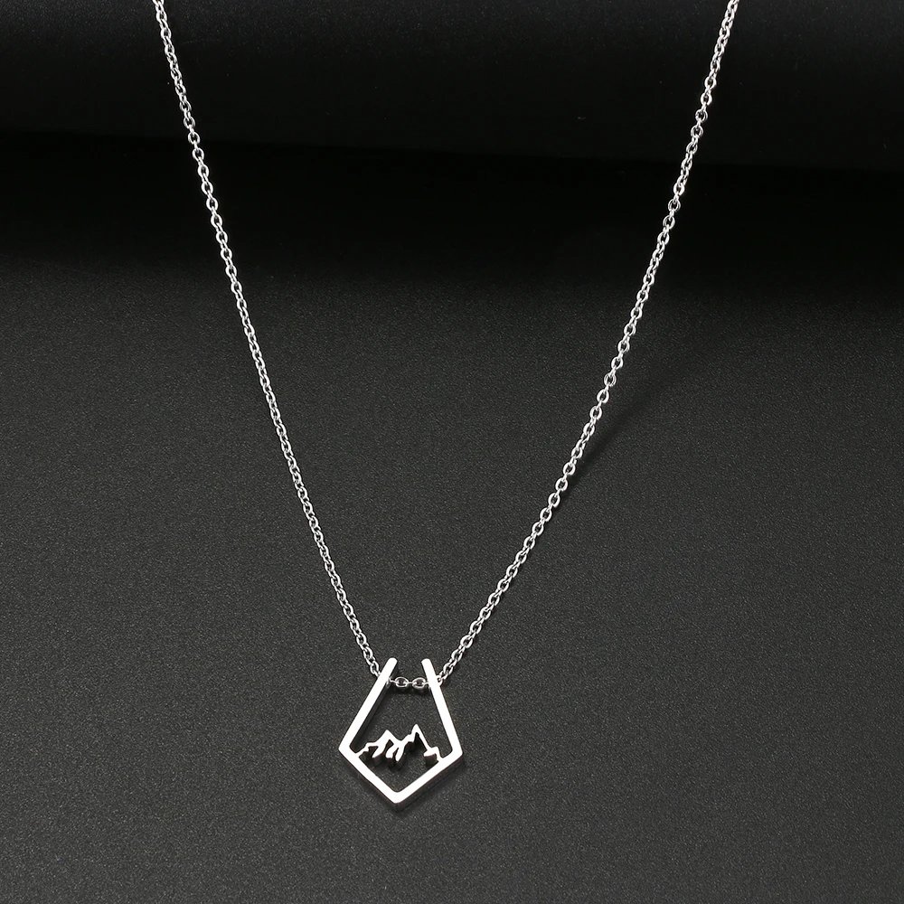 Stainless Steel Necklaces Minimalist Four-leaf Clover Geometric Style Fashion Chain Necklace for Women Collar Pendant Jewelry Stainless Steel Necklaces Minimalist Four-leaf Clover Geometric Style Fashion Chain Necklace for Women Collar Pendant Jewelry