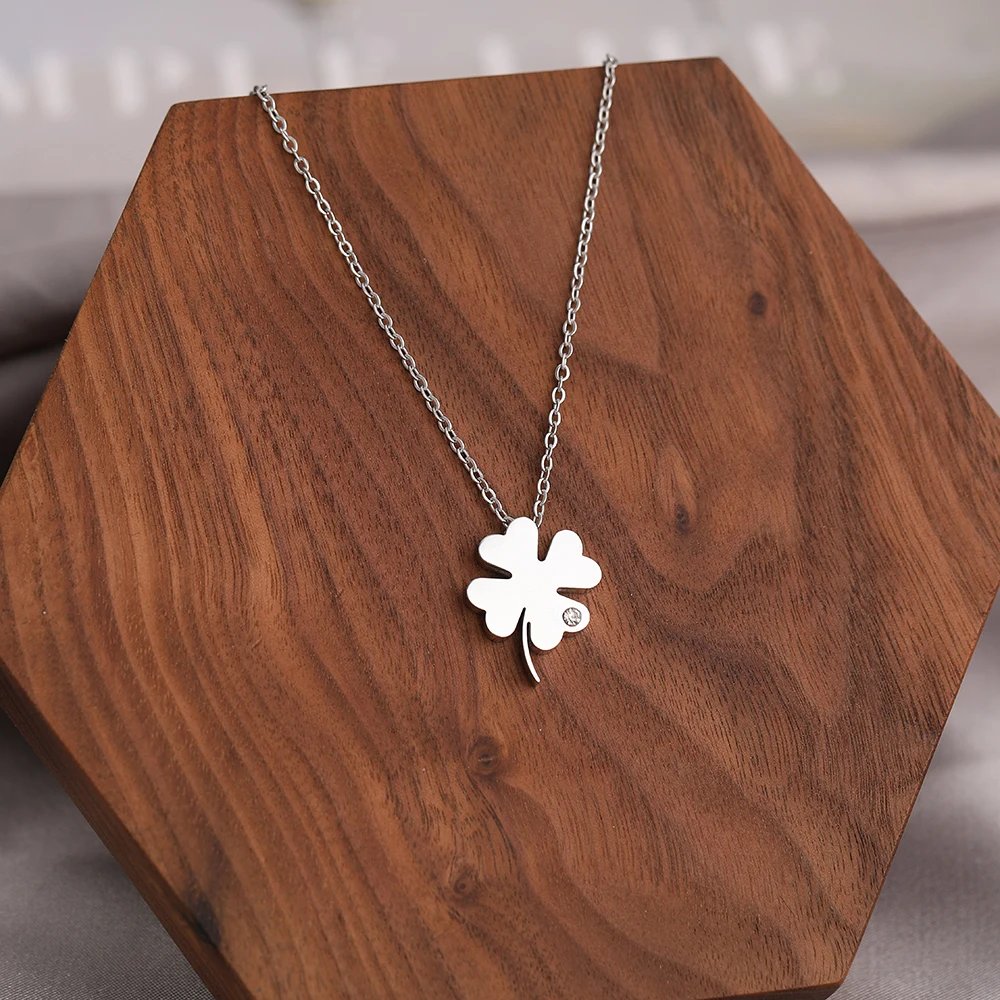 Stainless Steel Necklaces Bohemian Temperament Clover Crystal Zircon Pendant Everyday Wear Chain Girl Necklace For Women Jewelry Stainless Steel Necklaces Bohemian Temperament Clover Crystal Zircon Pendant Everyday Wear Chain Girl Necklace For Women Jewelry