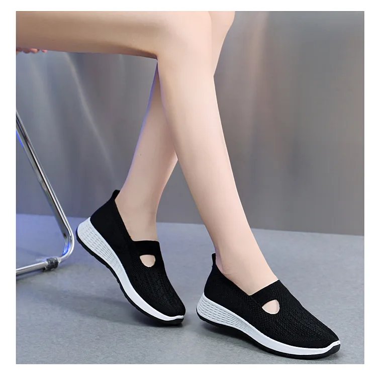 Summer Sneakers Women Casual Shoes Mesh Soft Loafers Bottom Walking Shoes Mom Light Comfortable Footwear Flat Women Shoes