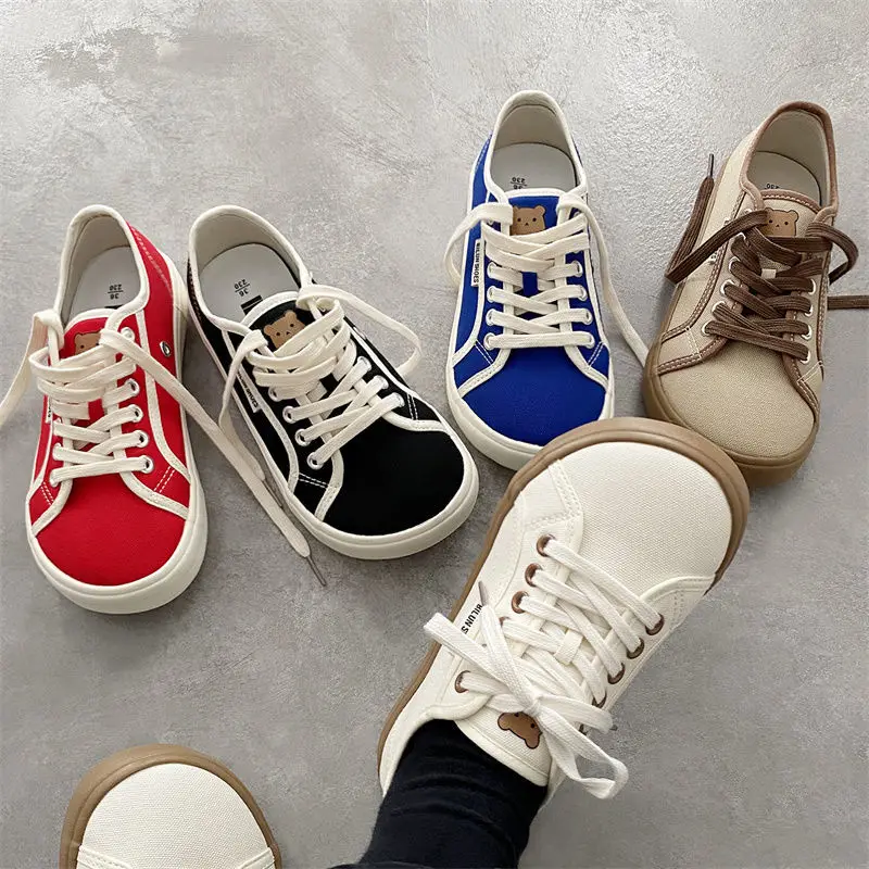 Designer Canvas Shoes Women Low Top Sneakers Wide Toe Lace Up Trainers Shoes Brand Girls Red Blue Sneakers Girls Tenis Plimsolls Designer Canvas Shoes Women Low Top Sneakers Wide Toe Lace Up Trainers Shoes Brand Girls Red Blue Sneakers Girls Tenis Plimsolls