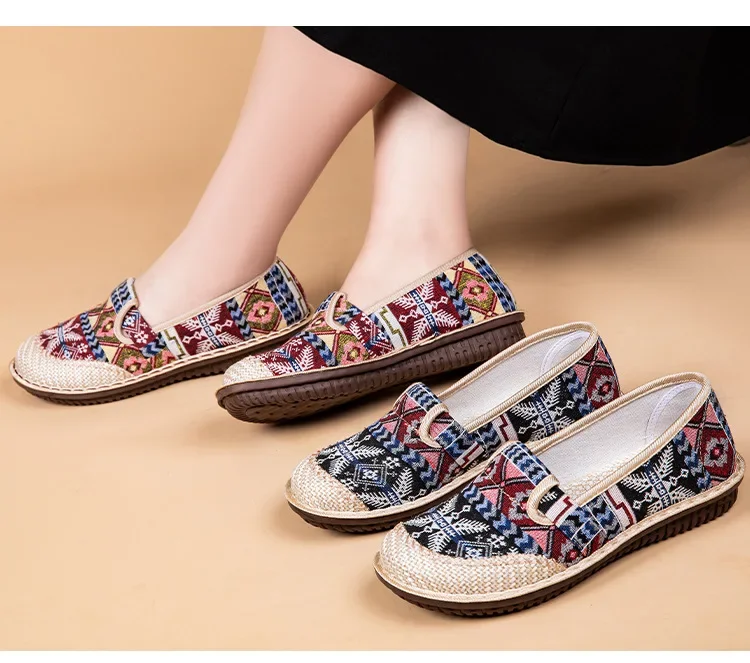 High Quality Women Shoes Ethnic Style Woven Embroidery Shoes Female Fashion Breathable Flat Sole Casual Shoes for Women 2024 High Quality Women Shoes Ethnic Style Woven Embroidery Shoes Female Fashion Breathable Flat Sole Casual Shoes for Women 2024