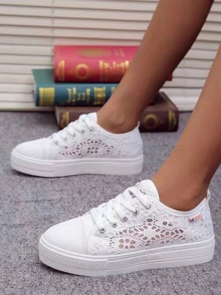 Women Shoes 2022 Fashion Summer Casual White Shoes Cutouts Lace Canvas Hollow Breathable Platform Flat Shoes Woman Sneakers