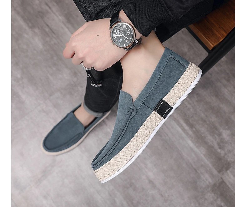 Slip on Men Casual Shoes Concise Mens Canvas Shoes Comfort Non-slip Male Moccasins New Fashion Outdoor Peas Shoes Erkek Ayakkabı