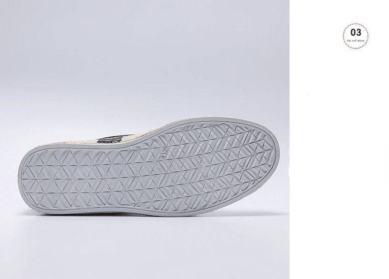 Slip on Men Casual Shoes Concise Mens Canvas Shoes Comfort Non-slip Male Moccasins New Fashion Outdoor Peas Shoes Erkek Ayakkabı