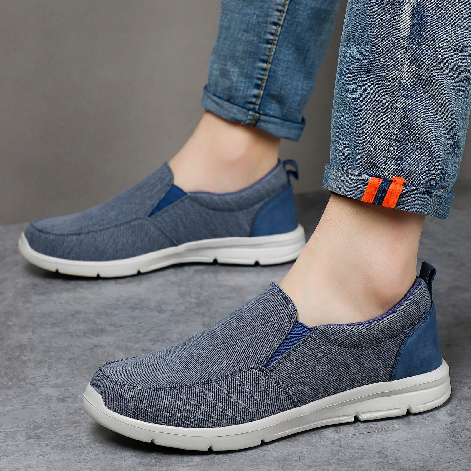Men Shoes Summer Canvas Shoes Breathable Comfortable Outdoor Slip On Walking Sneakers Classic Loafers For Men