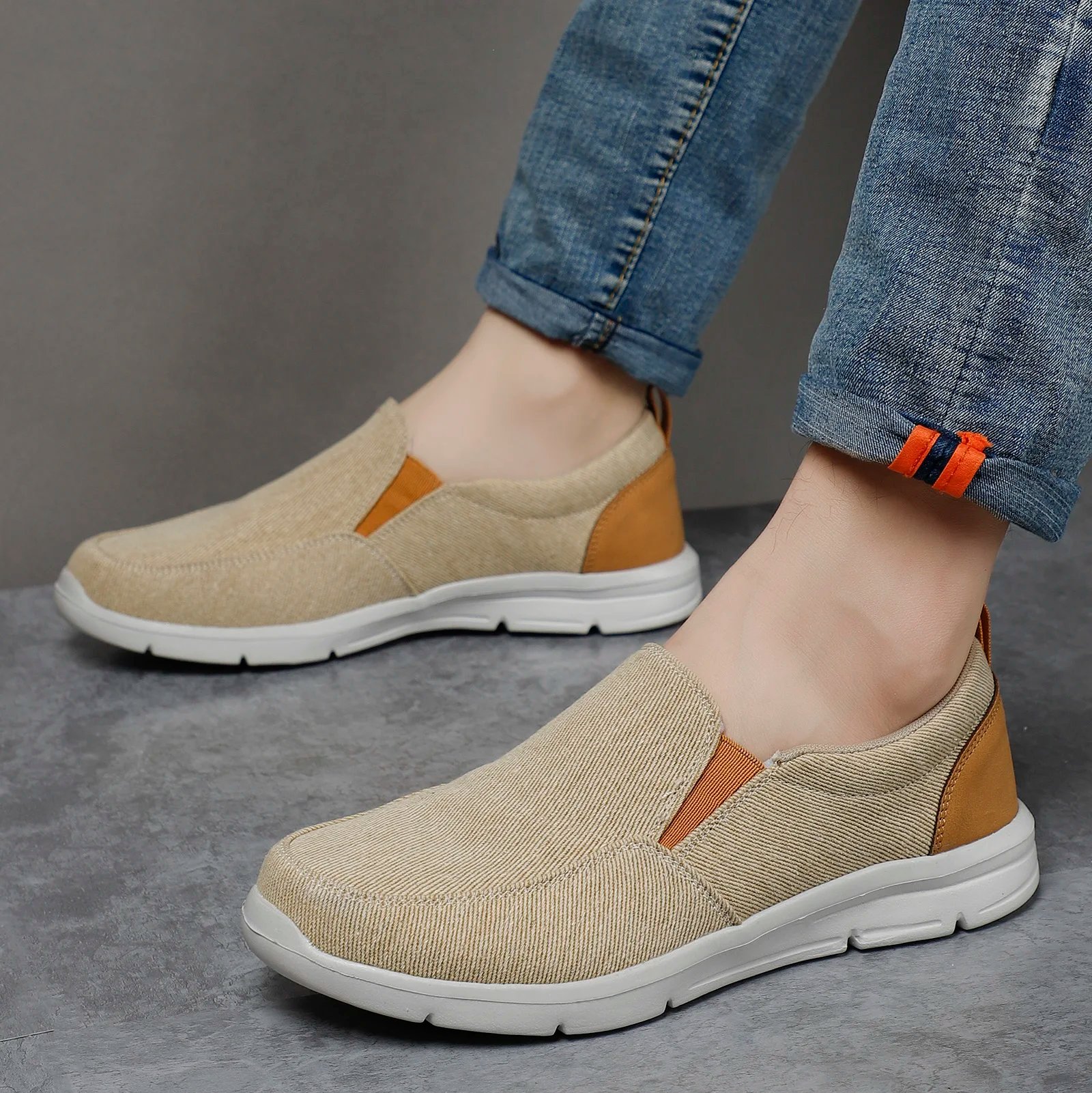 Men Shoes Summer Canvas Shoes Breathable Comfortable Outdoor Slip On Walking Sneakers Classic Loafers For Men