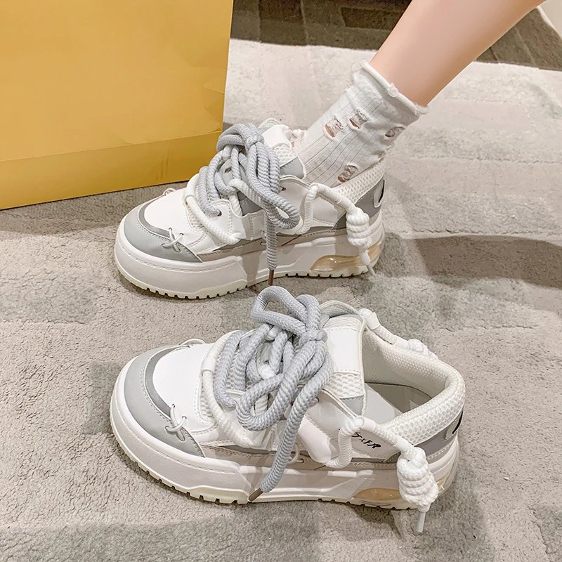 Wide Sole Women Chunky Sneakers Design Bread Shoes Women Platform Comfortable Fashion Sports Shoes Woman Zapatillas De Mujer