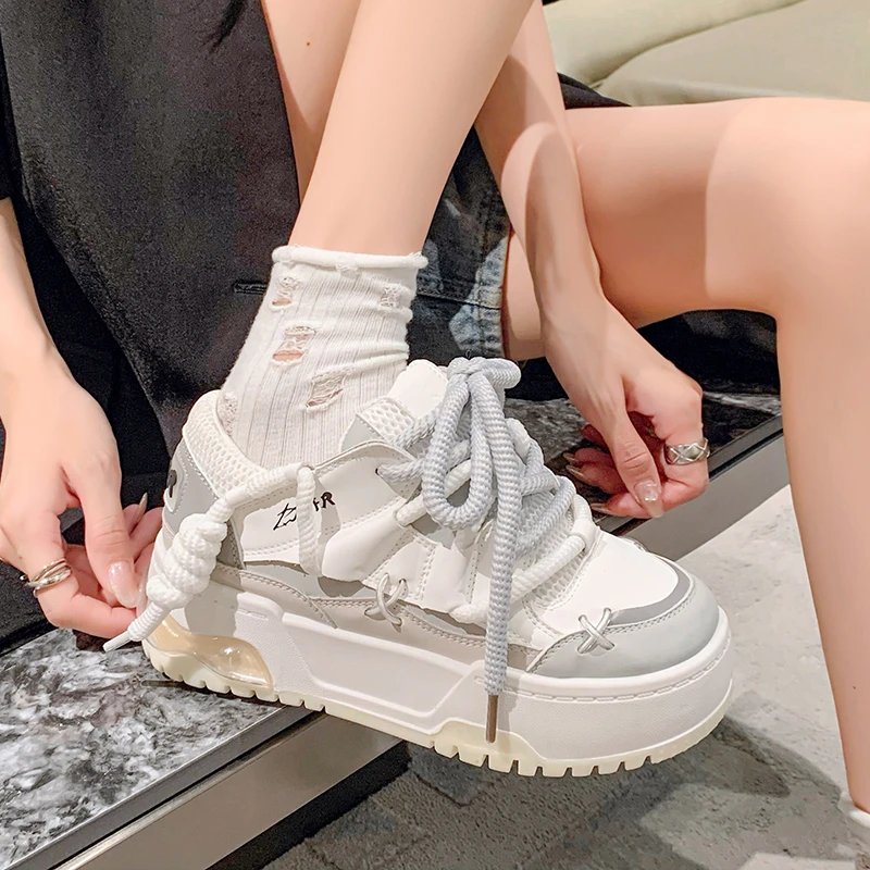 Wide Sole Women Chunky Sneakers Design Bread Shoes Women Platform Comfortable Fashion Sports Shoes Woman Zapatillas De Mujer