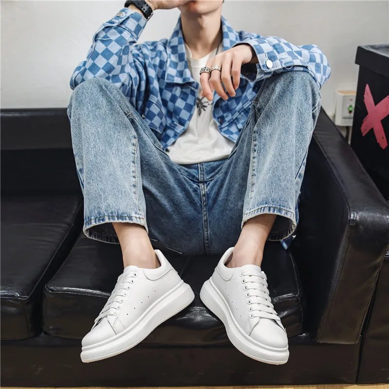 Men's Classic White Casual Sports Shoes Lace up Running Shoes Fashion Board Shoes Outdoor Lightweight Platform Women Sneakers