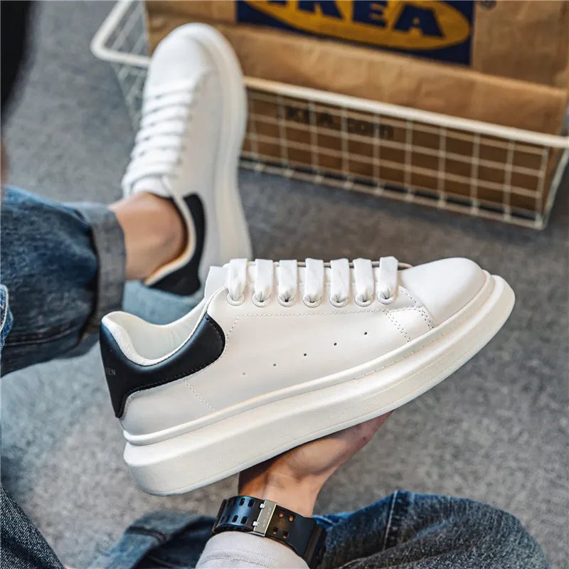 Men's Classic White Casual Sports Shoes Lace up Running Shoes Fashion Board Shoes Outdoor Lightweight Platform Women Sneakers