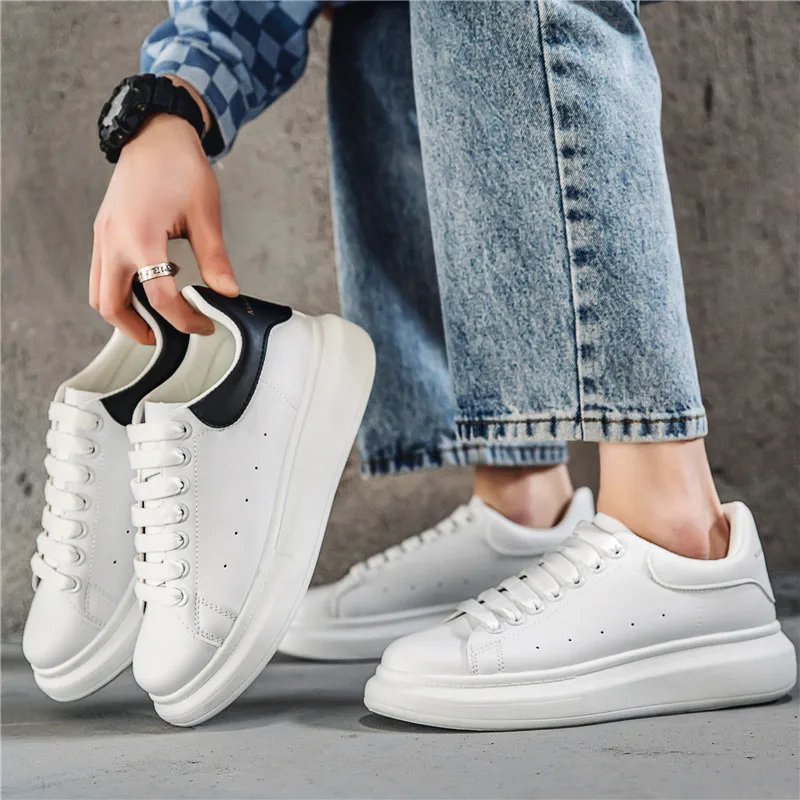 Men's Classic White Casual Sports Shoes Lace up Running Shoes Fashion Board Shoes Outdoor Lightweight Platform Women Sneakers