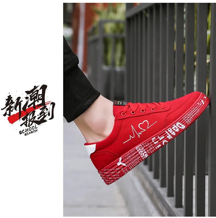 Sneakers Women's Heart Embroidery Lace-up Platform Women Vulcanized Shoes Sneakers Casual Shoes Graffiti Flat Zapatos Hombe