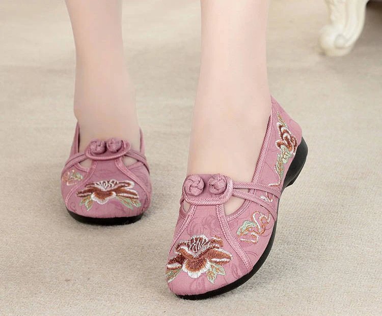 Veowalk Vintage Traditional Style Women Soft Loafers Spring Autumn Slip On Cotton Fabric Flats Comfort Chinese Embroidered Shoes