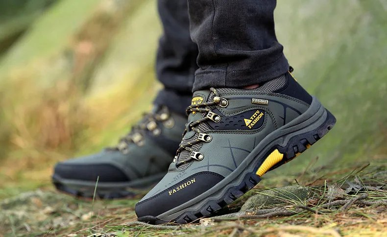 Brand Men Winter Snow Boots Waterproof Leather Sneakers Super Warm Men's Boots Outdoor Male Hiking Boots Work Shoes Size 39-47