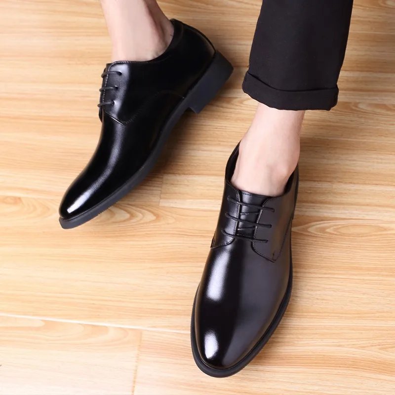 Men Casual Loafers Comfortable Lightweigh Walking Footwear Moccasins Breathable Slip on Male Leather Shoes Zapatos Hombre