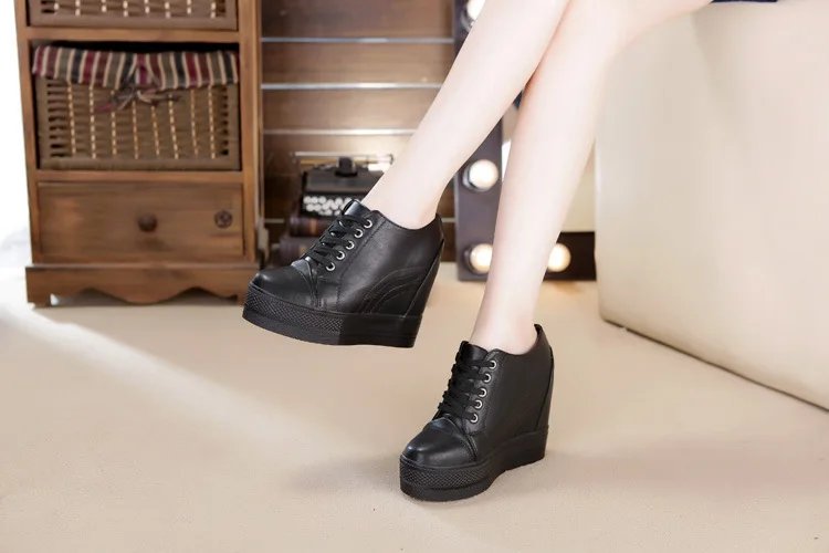 2024 Autumn High Top Wedge Platform Sneakers Women Casual Shoes Hidden Heels Ladies Sneakers  Women Shoes YYJ150