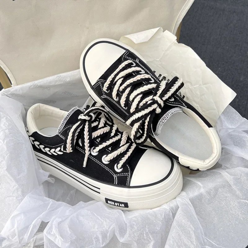Women Platform Canvas Shoes Height Increasing Chunky Sneakers For youth girls Outdoor trainers Female Ladies Thick Sole Footwear Women Platform Canvas Shoes Height Increasing Chunky Sneakers For youth girls Outdoor trainers Female Ladies Thick Sole Footwear