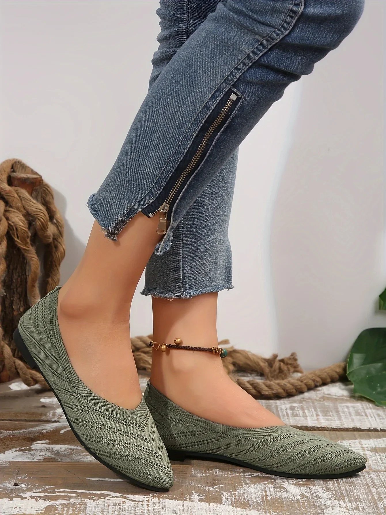 Pointed Toe Flat Shoes Women Solid Color Knitted Slip on Shoes Casual Breathable Ballet Flats Women Loafers Comfort Ladies Shoes