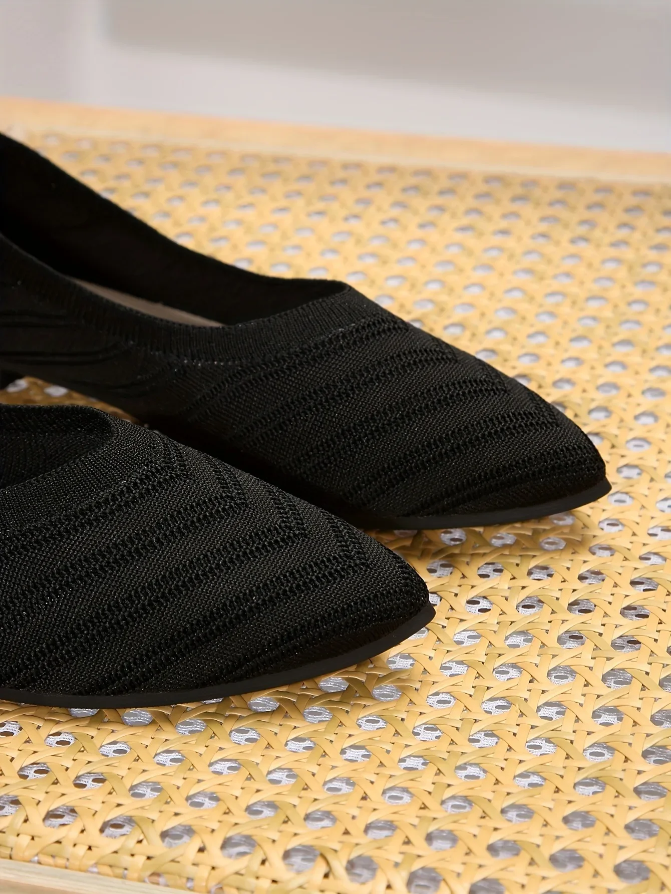 Women's Pointed Toe Flat Shoes Solid Color Knitted Slip on Shoes Casual Breathable Ballet Flats Women Flat Shoes Loafers Women Women's Pointed Toe Flat Shoes Solid Color Knitted Slip on Shoes Casual Breathable Ballet Flats Women Flat Shoes Loafers Women