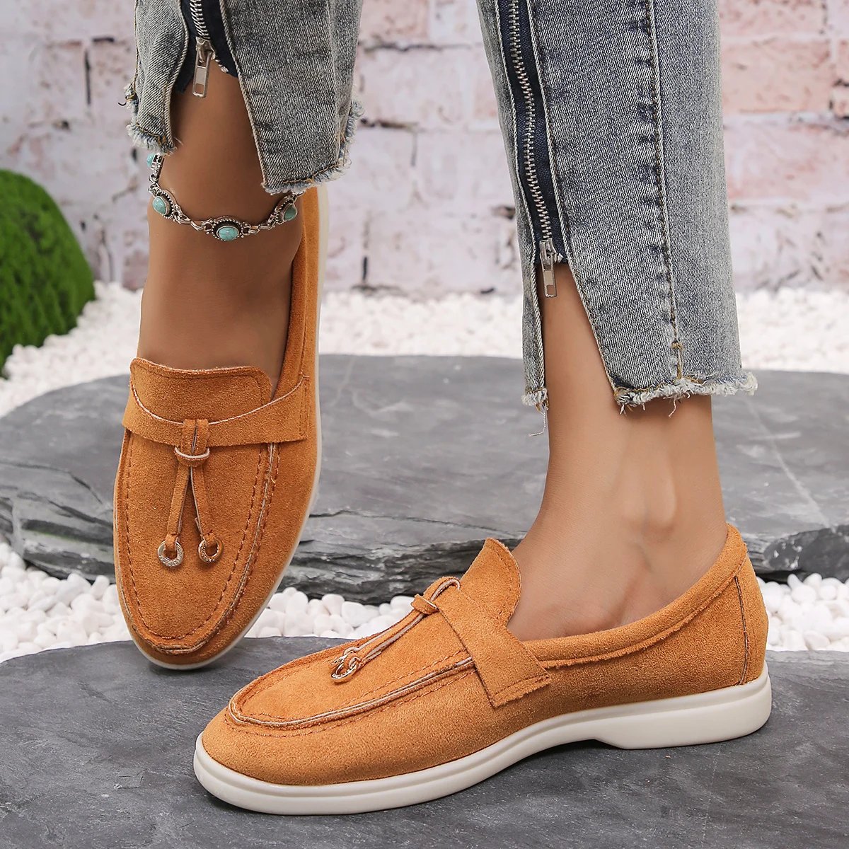 New Women Loafers Slip on Ladies Flats Brand Spring Autumn Casual Flat Shoes Leather Cashmere Single Shoes plus size 43