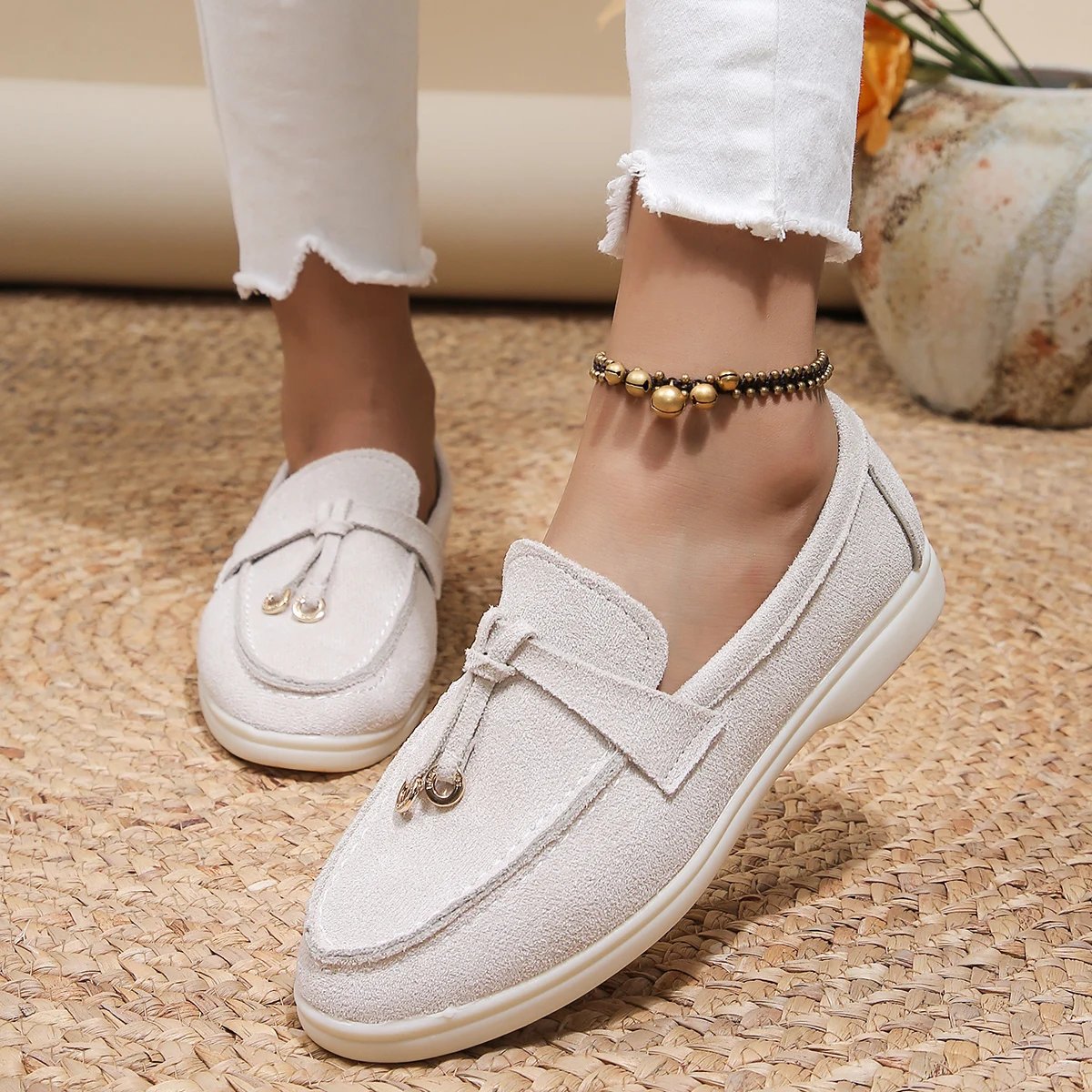 New Women Loafers Slip on Ladies Flats Brand Spring Autumn Casual Flat Shoes Leather Cashmere Single Shoes plus size 43