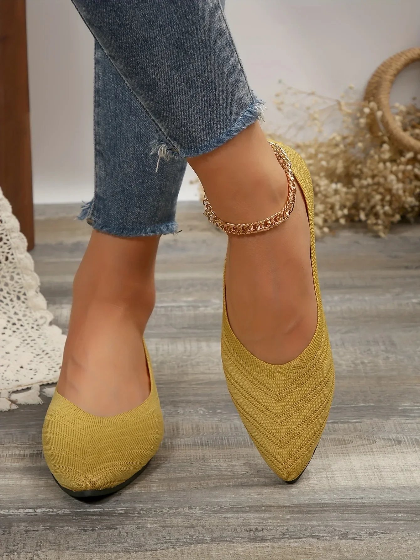 New Women Pointed Toe Flat Shoes Solid Color Knitted Slip on Shoes Casual Breathable Ballet Flats Women Flat Shoes Loafers Women