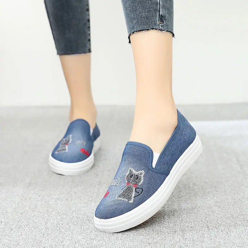 Cresfimix Teenager Student School Black Canvas Slip on Flat Platform Shoes Women Fashion White Shoes Sapatilha Feminina B5711b