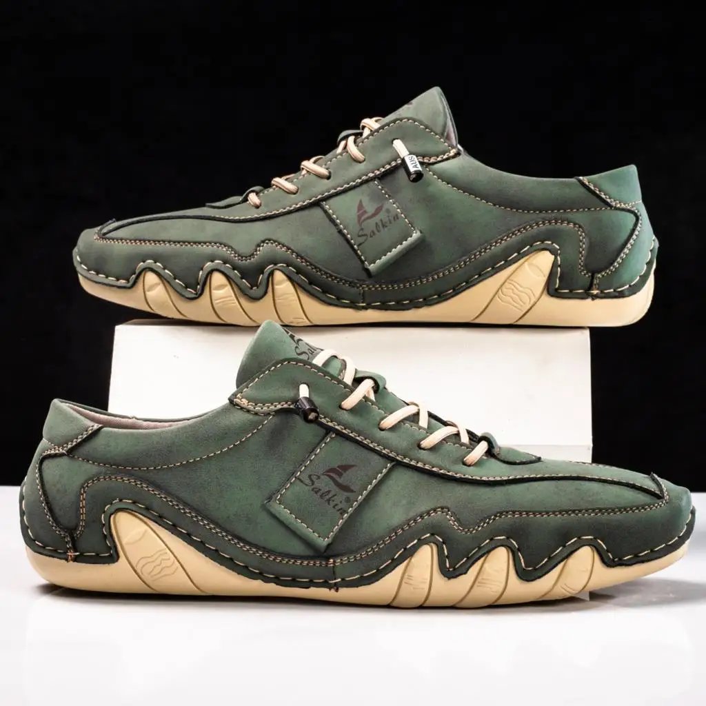 New 2024 Spring Handmade Leather Casual Men Shoes Design Fashion Sneakers Man Loafers Breathable Soft Flat Shoes Driving Shoes