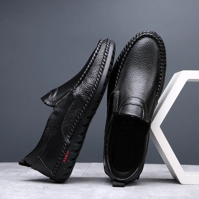 Breathable Genuine Leather Men Shoes Summer Slip On Loafers Men Casual Leather Shoes Blue Flats Hot Sale Driving Shoes Moccasins