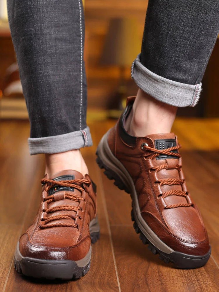 2023 Men Casual Shoes Luxury Brand Casual Slip on Formal Loafers Men Moccasins Italian Black Male Driving Shoes Sneakers Male