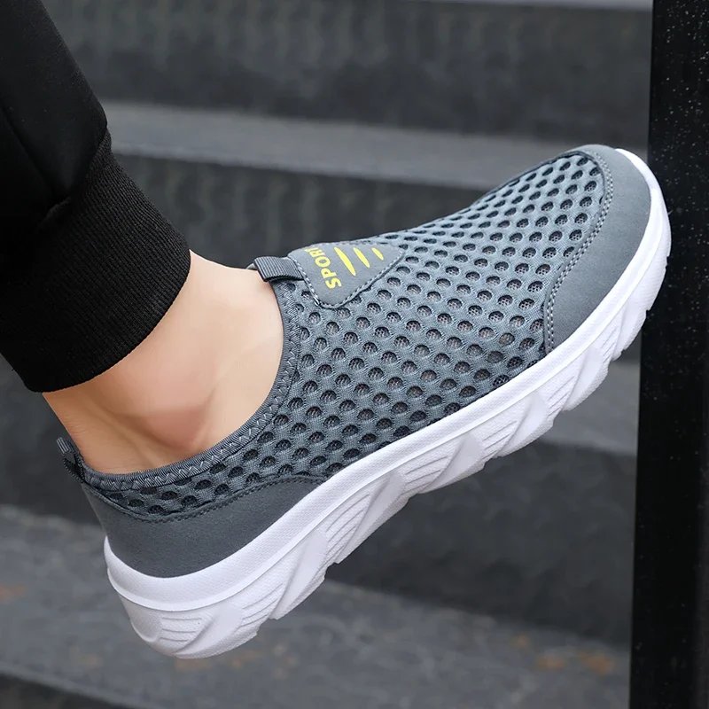 2023 New Sneakers Men Breathable Mesh Lightweight Casual Walking Man Shoes Slip-On Driving Men Loafers Zapatos Casuales