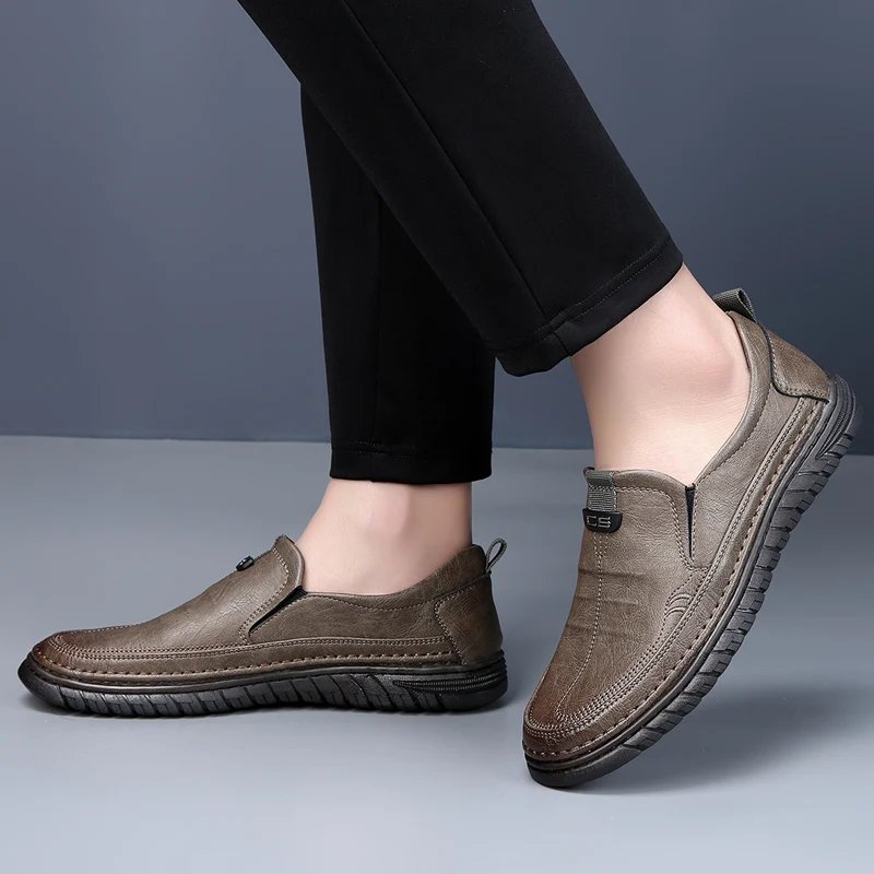 Handmade Cow Leather Shoes for Men Business Casual Shoes Lightweight Soft Bottom Loafers Driving Flat Shoe Slip on Male Footwear