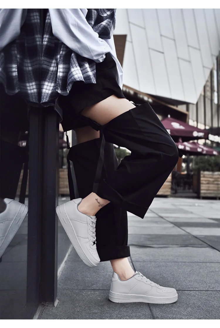 Men Classic White Board Shoes Black Low Top Sports Shoes Lace up Flat Bottom Youth Skateboard Shoes Women Casual  Sneakers