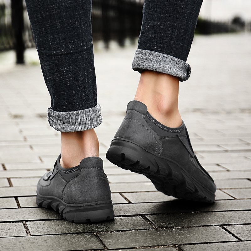 Leather Men Casual Shoes Zapatos Brand Men Loafers Moccasins Breathable Slip on Driving Shoes Plus Size 39-48 Drop Shipping